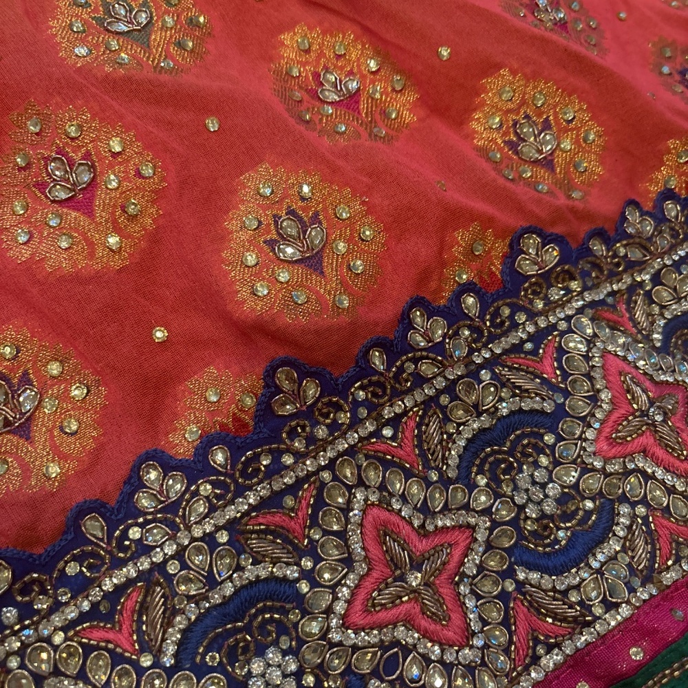 3 Piece Salwar Set - Picture 2 of 8